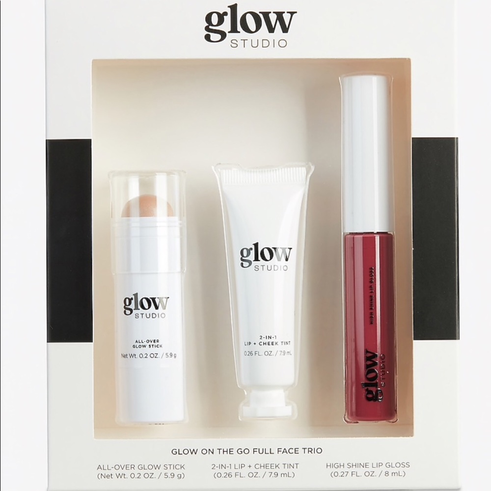 New Glow Studio Cool Pink Full Face Lip and Cheek Trio Gift Set